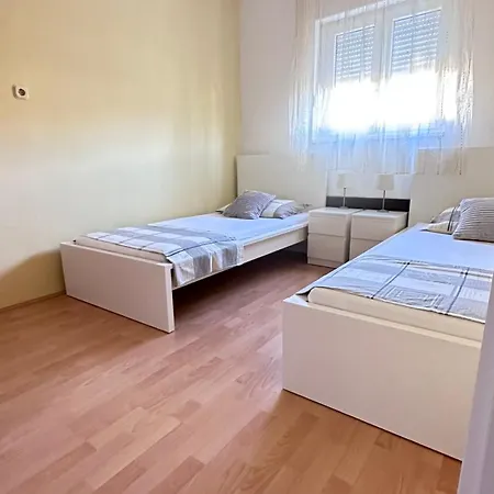 Barbin Βόντιτσε