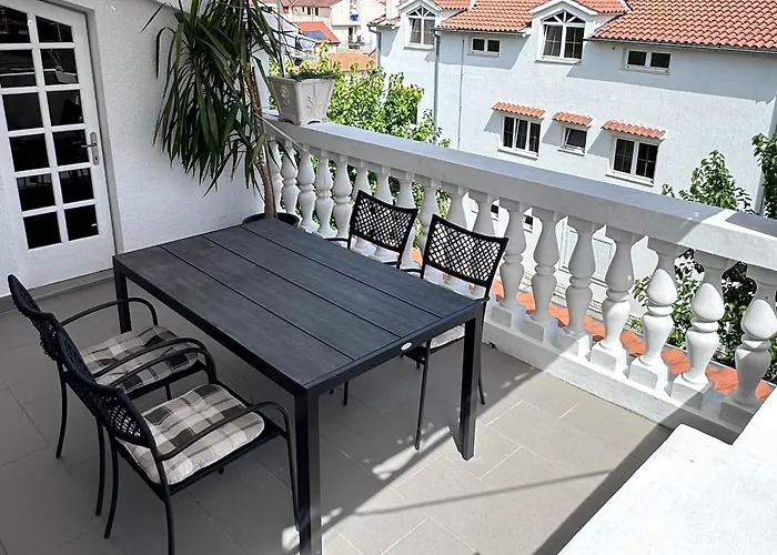 Barbin * Βόντιτσε